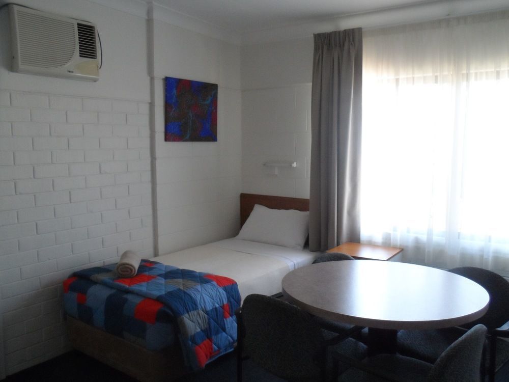 Motel Oakey Motel