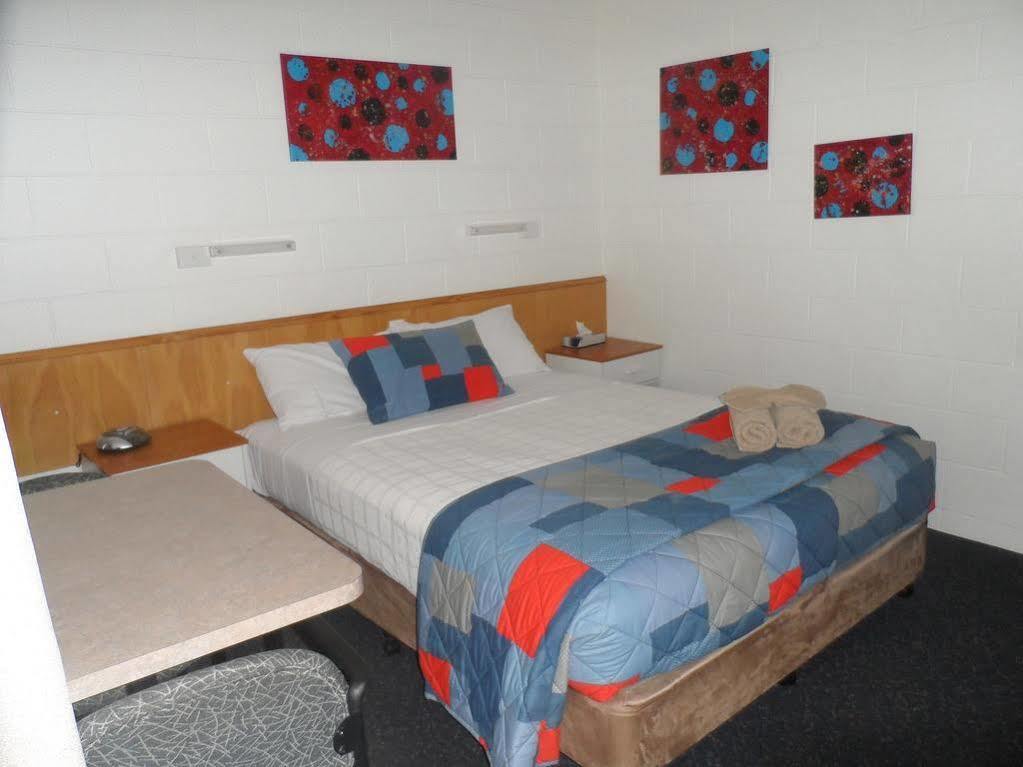 Oakey Motel